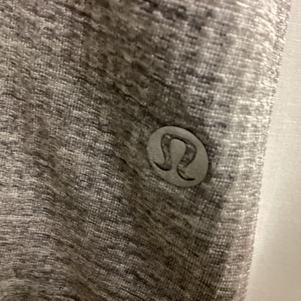 Lululemon Gray Lightweight Shirt Athletic Workout Run‎ Exercise Travel  M… - Picture 3 of 13